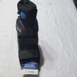 United Ortho Short Air Cam Walker Fracture Boot, Small, Black